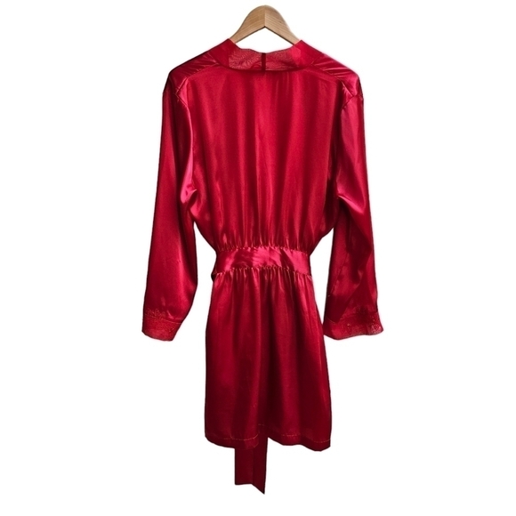 Morgan Taylor Intimates Robe in Deep Red Satin with Gauzy Trim, Size Large - Picture 5 of 9